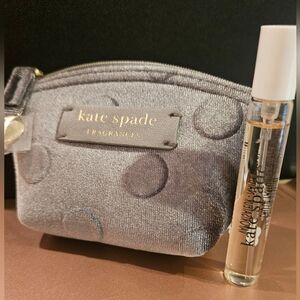 Kate Spade New York Eau de Parfum 0.25 fl.oz / 7.5 ml Travel Spray Mini Pouch